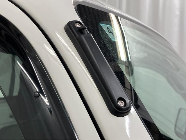 ハイゼットトラックスタンダード 農用スペシャル4WD マニュアル車 1オーナー 衝突被害軽減システム アイドリングストップ オートライト 運転席エアバッグ 助手席エアバッグ レーンキープアシスト 誤発進抑制機能 オートマチックハイビーム パワステ(長崎県)の中古車