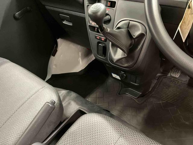 ハイゼットカーゴスペシャルＳＡIIIマニュアル車　衝突被害軽減システム　レーンアシスト　運転席エアバッグ　助手席エアバッグ　横滑り防止システム　ＬＥＤヘッドランプ　衝突安全ボディ　オートライト　両側スライドドア　オートマチックハイビーム（長崎県）の中古車