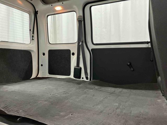 ハイゼットカーゴスペシャルＳＡIIIマニュアル車　衝突被害軽減システム　レーンアシスト　運転席エアバッグ　助手席エアバッグ　横滑り防止システム　ＬＥＤヘッドランプ　衝突安全ボディ　オートライト　両側スライドドア　オートマチックハイビーム（長崎県）の中古車