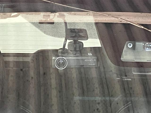 アクアクロスオーバー下取車　ナビ　バックカメラ　ドラレコ　ＥＴＣ　衝突被害軽減システム　横滑り防止装置　レーンキープアシスト　ＬＥＤヘッドランプ　スマートキー　プッシュスタート　純正アルミホイール　フルセグＴＶ（長崎県）の中古車