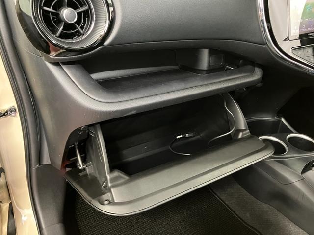 アクアクロスオーバー下取車　ナビ　バックカメラ　ドラレコ　ＥＴＣ　衝突被害軽減システム　横滑り防止装置　レーンキープアシスト　ＬＥＤヘッドランプ　スマートキー　プッシュスタート　純正アルミホイール　フルセグＴＶ（長崎県）の中古車