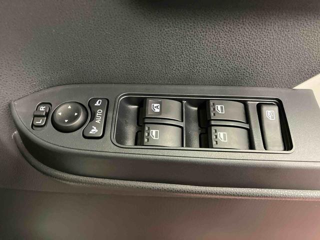 タントＸひょう害車　元試乗車　アイドリングストップ　衝突被害軽減システム　電動格納ミラー　スマートキー　ＬＥＤヘッドランプ　車線逸脱警報　オートマチックハイビーム　片側電動両側スライドドア　１オーナー（長崎県）の中古車