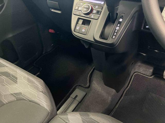 タントファンクロス元試乗車　衝突被害軽減システム　両側電動スライドドア　シートヒーター　１オーナー　オートマチックハイビーム　レーンキープアシスト　ＬＥＤヘッドランプ　スマートキー　オートライト　ベンチシート（長崎県）の中古車