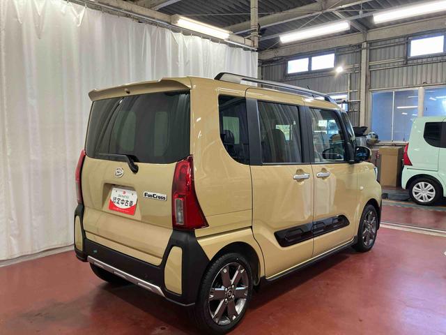 タントファンクロスターボ届出済未使用車　元展示車　ターボ　電動格納ミラー　ＬＥＤヘッドランプ　シートヒーター　衝突被害軽減システム　スマートキー　禁煙　アイドリングストップ　１オーナー　オートライト　オートマチックハイビーム（長崎県）の中古車