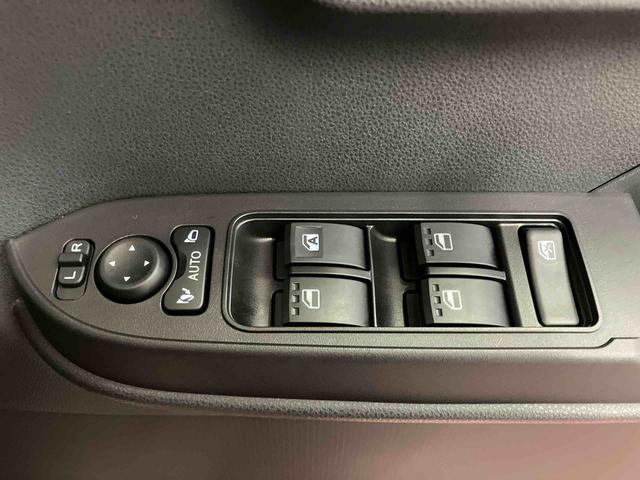 タントファンクロスターボ届出済未使用車　元展示車　ターボ　電動格納ミラー　ＬＥＤヘッドランプ　シートヒーター　衝突被害軽減システム　スマートキー　禁煙　アイドリングストップ　１オーナー　オートライト　オートマチックハイビーム（長崎県）の中古車