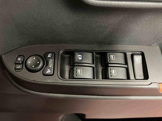 タントファンクロス下取車　ナビ　バックカメラ　ＤＶＤ　踏み間違い防止　電動格納ミラー　ブルートゥース　オートマチックハイビーム　シートヒーター　両側電動スライドドア　車線逸脱警報　ドライブレコーダー　ＥＴＣ（長崎県）の中古車