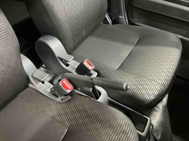 ハイゼットカーゴDXアイドリングストップ キーレスエントリー 衝突安全ボディ 両側スライドドア 整備記録簿 横滑り防止装置 オートライト オートマチックハイビーム 運転席エアバッグ 助手席エアバッグ ABS 1オーナー(長崎県)の中古車