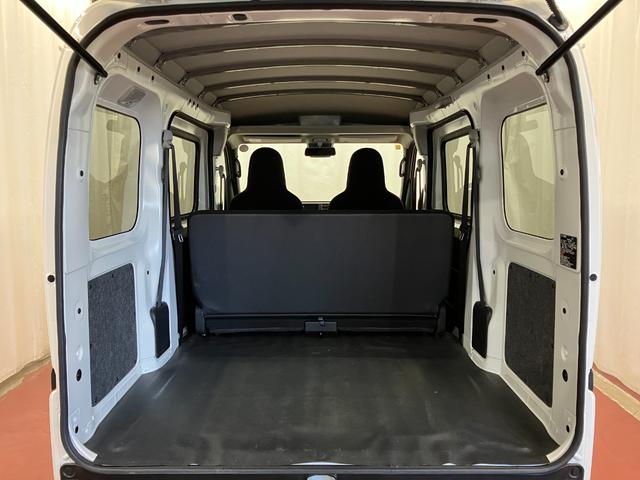 ハイゼットカーゴDX1オーナー 4WD 衝突被害軽減システム レーンアシスト 横滑り防止装置 アイドリングストップ オートライト オートマチックハイビーム キーレス 運転席エアバッグ(長崎県)の中古車