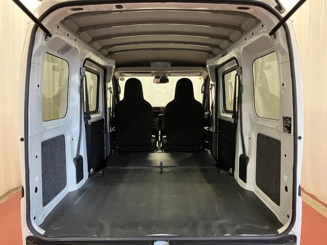 ハイゼットカーゴDX1オーナー 4WD 衝突被害軽減システム レーンアシスト 横滑り防止装置 アイドリングストップ オートライト オートマチックハイビーム キーレス 運転席エアバッグ(長崎県)の中古車