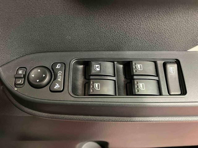 タントＸ下取車　ＴＶ　ナビ　アイドリングストップ　ＤＶＤ　ブルートゥース　電動格納ミラー　シートヒーター　　スマートキー　点検記録簿　ＥＴＣ　オートライト　衝突安全ボディ　ＬＥＤヘッドランプ　プッシュスタート（長崎県）の中古車