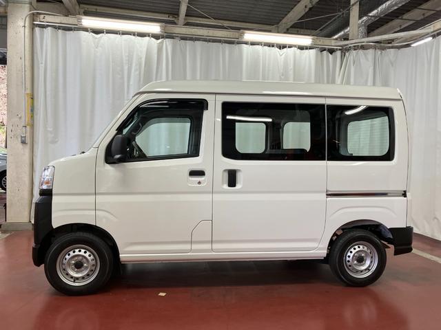 ハイゼットカーゴスペシャル下取車　マニュアル車　２ＷＤ　衝突被害軽減システム　横滑り防止装置　アイドリングストップ　ＡＭ／ＦＭラジオ　アクセサリーソケット　オートライト　オートマチックハイビーム　パワーウインドウ（長崎県）の中古車