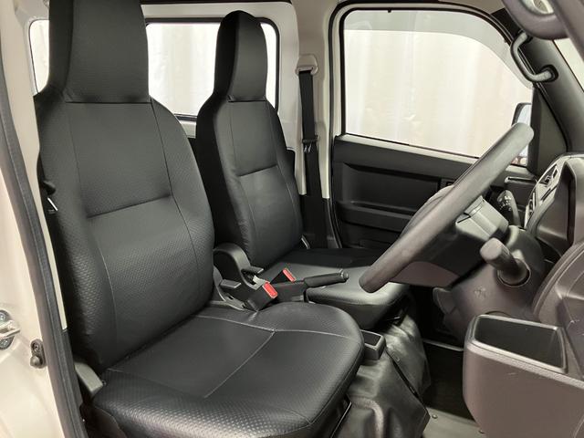 ハイゼットカーゴスペシャル下取車　マニュアル車　２ＷＤ　衝突被害軽減システム　横滑り防止装置　アイドリングストップ　ＡＭ／ＦＭラジオ　アクセサリーソケット　オートライト　オートマチックハイビーム　パワーウインドウ（長崎県）の中古車