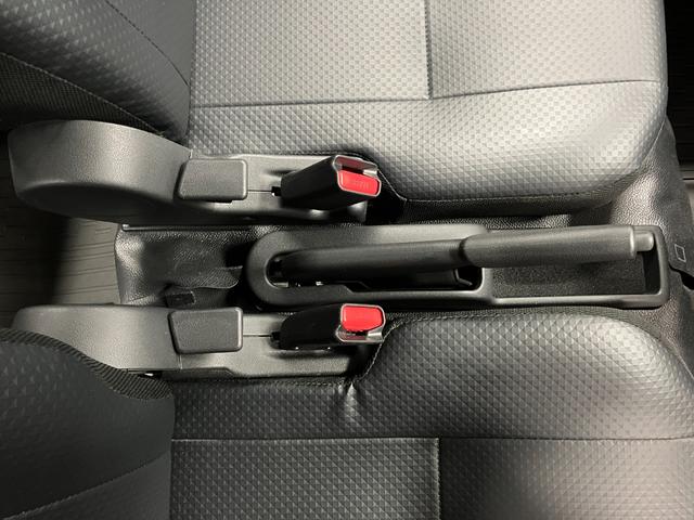 ハイゼットカーゴスペシャル下取車　マニュアル車　２ＷＤ　衝突被害軽減システム　横滑り防止装置　アイドリングストップ　ＡＭ／ＦＭラジオ　アクセサリーソケット　オートライト　オートマチックハイビーム　パワーウインドウ（長崎県）の中古車