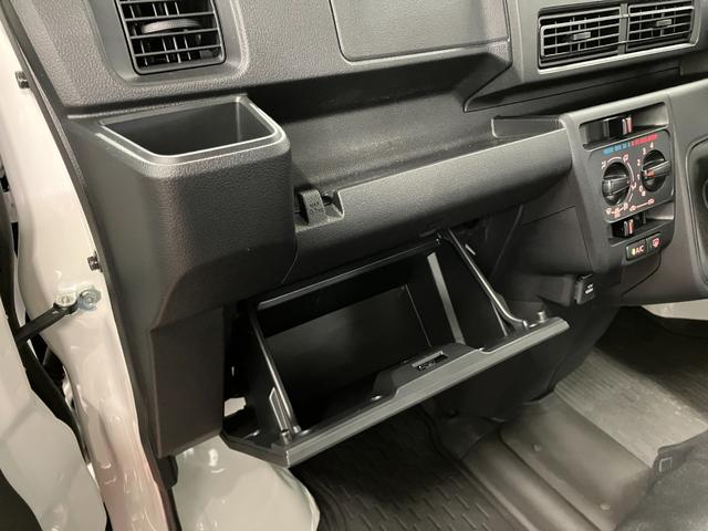 ハイゼットカーゴスペシャル下取車　マニュアル車　２ＷＤ　衝突被害軽減システム　横滑り防止装置　アイドリングストップ　ＡＭ／ＦＭラジオ　アクセサリーソケット　オートライト　オートマチックハイビーム　パワーウインドウ（長崎県）の中古車