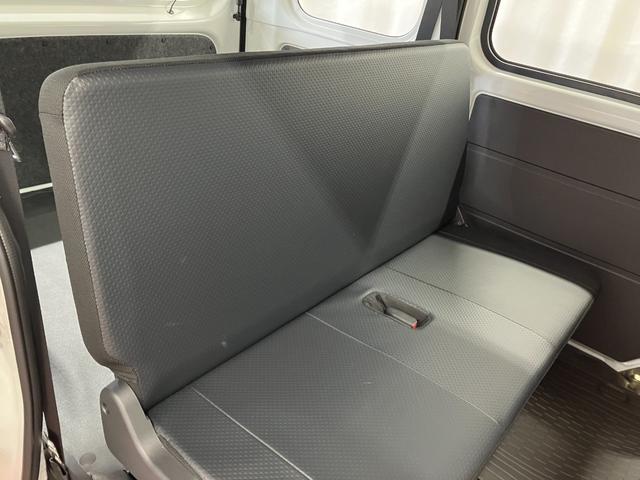 ハイゼットカーゴスペシャル下取車　マニュアル車　２ＷＤ　衝突被害軽減システム　横滑り防止装置　アイドリングストップ　ＡＭ／ＦＭラジオ　アクセサリーソケット　オートライト　オートマチックハイビーム　パワーウインドウ（長崎県）の中古車