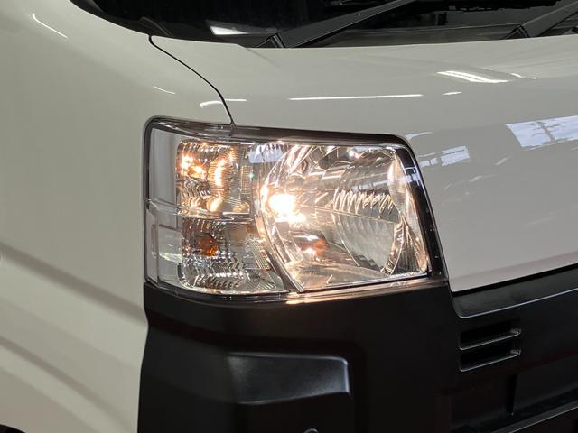 ハイゼットカーゴスペシャル下取車　マニュアル車　２ＷＤ　衝突被害軽減システム　横滑り防止装置　アイドリングストップ　ＡＭ／ＦＭラジオ　アクセサリーソケット　オートライト　オートマチックハイビーム　パワーウインドウ（長崎県）の中古車