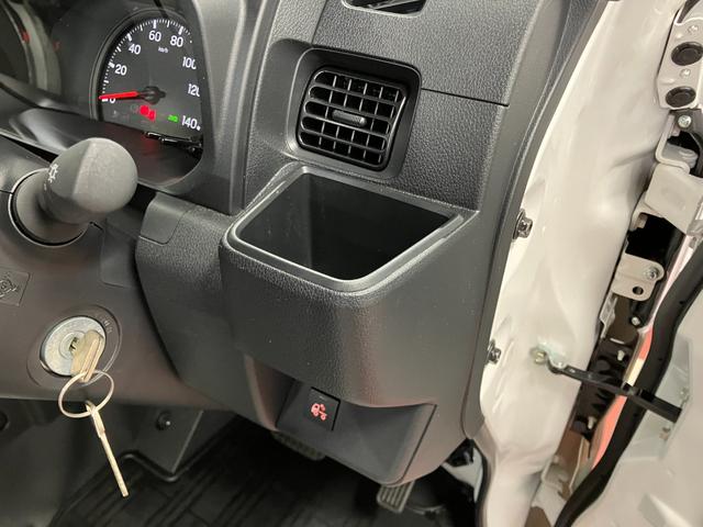 ハイゼットトラックスタンダード　農用スペシャル１オーナー　４ＷＤ　ＣＶＴ車　　ＬＥＤ大型荷台作業灯　衝突被害軽減システム　横滑り防止装置　オートマチックハイビーム　アクセサリーソケット　アイドリングストップ　パワーステアリング（長崎県）の中古車
