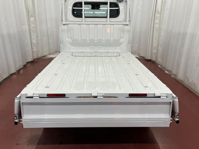 ハイゼットトラックスタンダード　農用スペシャル１オーナー　４ＷＤ　ＣＶＴ車　　ＬＥＤ大型荷台作業灯　衝突被害軽減システム　横滑り防止装置　オートマチックハイビーム　アクセサリーソケット　アイドリングストップ　パワーステアリング（長崎県）の中古車