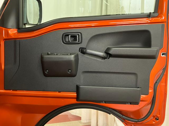 ハイゼットトラックEXT元展示車 4WD CVT車 届出済未使用車 禁煙車 衝突被害軽減システム 横滑り防止装置 プッシュスタート LEDヘッドランプ オートマチックハイビーム 電動格納ドアミラー アイドリングストップ(長崎県)の中古車