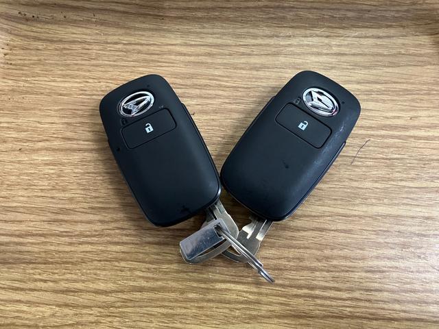 タフトＧ　ダーククロムベンチャー元展示車　届出済未使用車　禁煙車　シートヒーター　アダプティブクルーズコントロール　オートブレーキホールド　衝突被害軽減システム　ＬＥＤヘッドランプ　スマートキー　プッシュスタート　ＵＳＢチャージャー（長崎県）の中古車