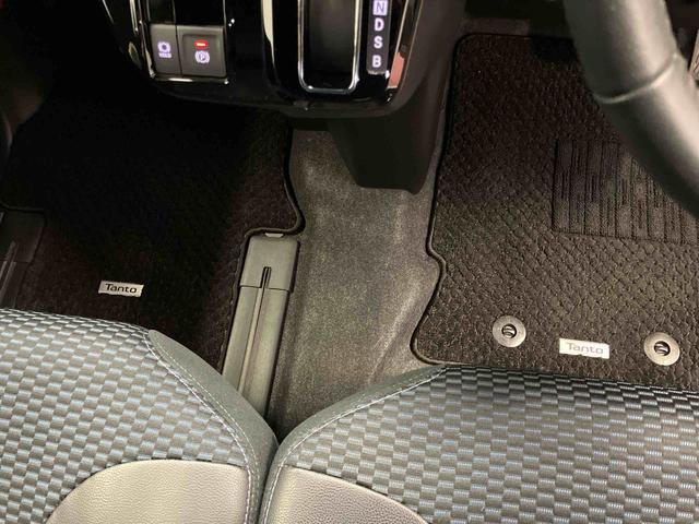 タントカスタムＲＳターボ　ディスプレイオーディオ　衝突被害軽減システム　アイドリングストップ　両側電動スライドドア　ブルートゥース　車線逸脱防止　シートヒーター　ＥＴＣ　スマートキー　衝突安全ボディ　ＬＥＤヘッドランプ（長崎県）の中古車