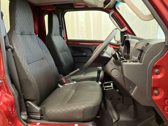 ハイゼットトラックジャンボエクストラ届出済未使用車　元展示車　２ＷＤ　ＣＶＴ　電動格納ミラー　オートマチックハイビーム　禁煙　スマ−トキー　両席エアバッグ　オートライト　記録簿付き　ＬＥＤヘッドランプ　アイドリングストップ　１オーナー（長崎県）の中古車