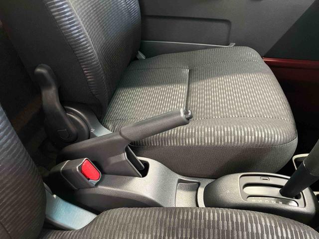 ハイゼットトラックジャンボエクストラ届出済未使用車　元展示車　２ＷＤ　ＣＶＴ　電動格納ミラー　オートマチックハイビーム　禁煙　スマ−トキー　両席エアバッグ　オートライト　記録簿付き　ＬＥＤヘッドランプ　アイドリングストップ　１オーナー（長崎県）の中古車