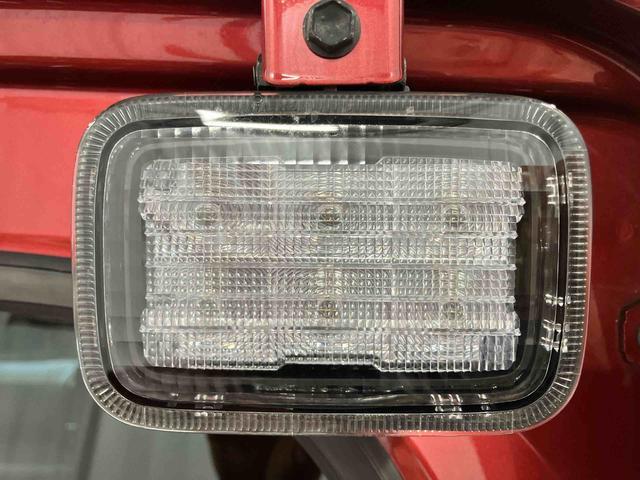 ハイゼットトラックジャンボエクストラ届出済未使用車　元展示車　２ＷＤ　ＣＶＴ　電動格納ミラー　オートマチックハイビーム　禁煙　スマ−トキー　両席エアバッグ　オートライト　記録簿付き　ＬＥＤヘッドランプ　アイドリングストップ　１オーナー（長崎県）の中古車