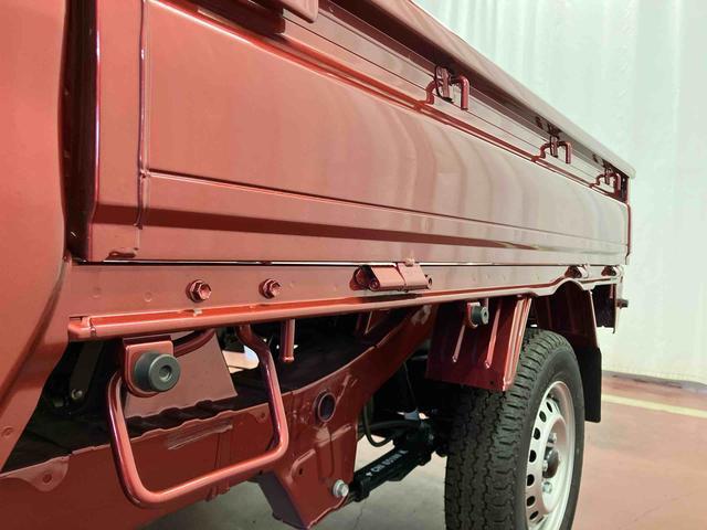 ハイゼットトラックジャンボエクストラ届出済未使用車　元展示車　２ＷＤ　ＣＶＴ　電動格納ミラー　オートマチックハイビーム　禁煙　スマ−トキー　両席エアバッグ　オートライト　記録簿付き　ＬＥＤヘッドランプ　アイドリングストップ　１オーナー（長崎県）の中古車