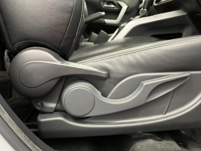 ロッキープレミアム下取車　ターボ　ナビ　パノラマモニター　前後ドライブレコーダー　ＥＴＣ　アダプティブクルーズコントロール　シートヒーター　Ｂｌｕｅｔｏｏｔｈ　フルセグＴＶ　ＵＳＢ入力端子　衝突被害軽減システム（長崎県）の中古車