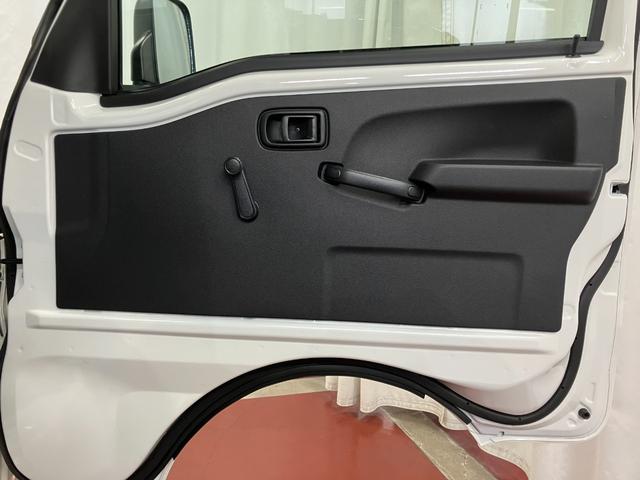 ハイゼットトラックスタンダード　農用スペシャル４ＷＤ　マニュアル車　１オーナー　衝突被害軽減システム　アイドリングストップ　オートライト　運転席エアバッグ　助手席エアバッグ　レーンアシスト　誤発進抑制機能　オートマチックハイビーム　パワステ（長崎県）の中古車