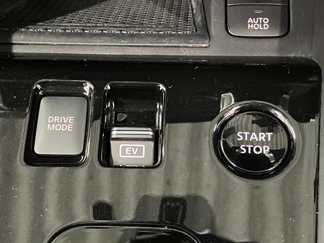 キックスＸ　スタイルエディション下取車　修復歴有　衝突被害軽減システム　ナビ　全周囲カメラ　ＥＴＣ　前後ドラレコ　インテリジェントルームミラー　クルーズコントロール　シートヒーター　ステアリングヒーター（長崎県）の中古車