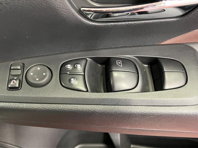 キックスＸ　スタイルエディション下取車　修復歴有　衝突被害軽減システム　ナビ　全周囲カメラ　ＥＴＣ　前後ドラレコ　インテリジェントルームミラー　クルーズコントロール　シートヒーター　ステアリングヒーター（長崎県）の中古車