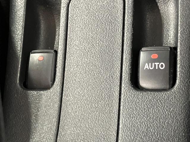 コペンローブ下取車　ターボ　ＣＶＴ　ＥＴＣ　シートヒーター　ＬＥＤヘッドランプ　フォグランプ　横滑り防止装置　純正アルミホイール　スマートキー　プッシュスタート　アイドリングストップ（長崎県）の中古車