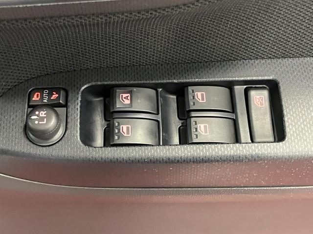 ムーヴＸリミテッドII　ＳＡIII下取車　ナビ　バックカメラ　シートヒーター　衝突被害軽減システム　プッシュスタート　スマートキー　フルセグＴＶ　Ｂｌｕｅｔｏｏｔｈ　ＤＶＤ　ＵＳＢ入力端子　ＬＥＤヘッドランプ　オートマチックハイビーム（長崎県）の中古車