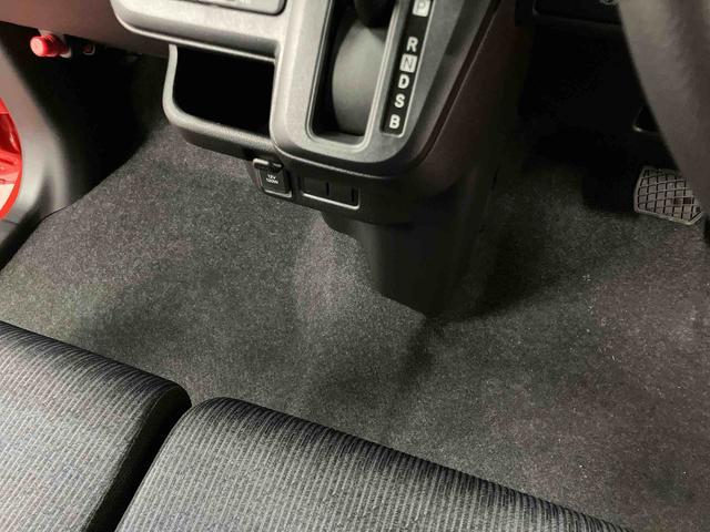 ムーヴＧ届出済未使用車　元展示車　片側電動両側スライドドア　オートマチックハイビーム　ＬＥＤヘッドランプ　　　禁煙車　スマートキー　プッシュスタート　アイドリングストップ　オートライト　衝突被害軽減システム（長崎県）の中古車