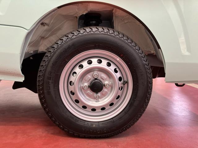 ハイゼットトラックスタンダード届出済未使用車 元展示車 2WD マニュアル車 衝突被害軽減システム パワステ エアコン レーンキープ アイドリングストップ エアバッグ 禁煙 1オーナー オートマチックハイビーム オートライト(長崎県)の中古車