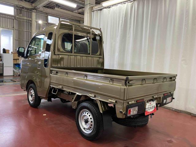 ハイゼットトラックジャンボエクストラ届出済未使用車　元展示車　２ＷＤ　ＣＶＴ車　レーンアシスト　スマートキー　電動格納ミラー　盗難防止装置　エアバッグ　オートライト　オートマチックハイビーム　１オーナー　禁煙車　ＬＥＤヘッドランプ（長崎県）の中古車