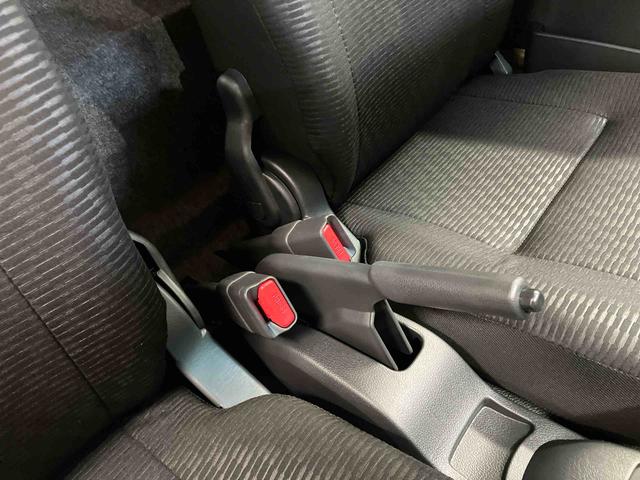 ハイゼットトラックジャンボエクストラ届出済未使用車　元展示車　２ＷＤ　ＣＶＴ車　レーンアシスト　スマートキー　電動格納ミラー　盗難防止装置　エアバッグ　オートライト　オートマチックハイビーム　１オーナー　禁煙車　ＬＥＤヘッドランプ（長崎県）の中古車