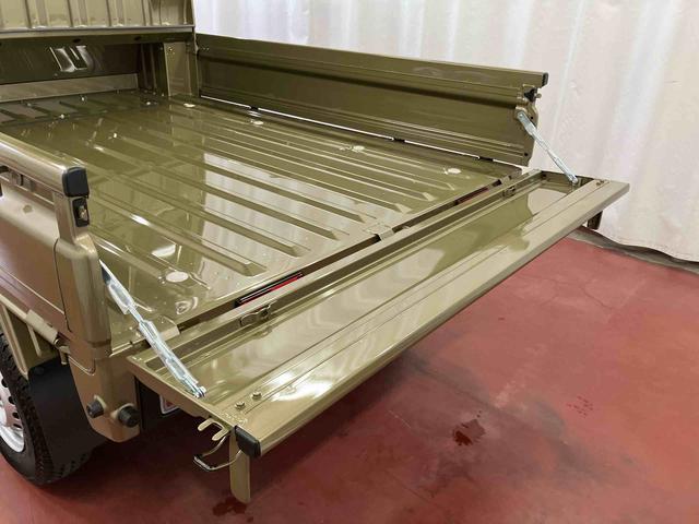 ハイゼットトラックジャンボエクストラ届出済未使用車　元展示車　２ＷＤ　ＣＶＴ車　レーンアシスト　スマートキー　電動格納ミラー　盗難防止装置　エアバッグ　オートライト　オートマチックハイビーム　１オーナー　禁煙車　ＬＥＤヘッドランプ（長崎県）の中古車