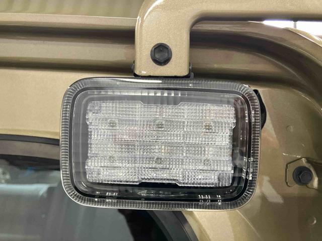 ハイゼットトラックジャンボエクストラ届出済未使用車　元展示車　２ＷＤ　ＣＶＴ車　レーンアシスト　スマートキー　電動格納ミラー　盗難防止装置　エアバッグ　オートライト　オートマチックハイビーム　１オーナー　禁煙車　ＬＥＤヘッドランプ（長崎県）の中古車