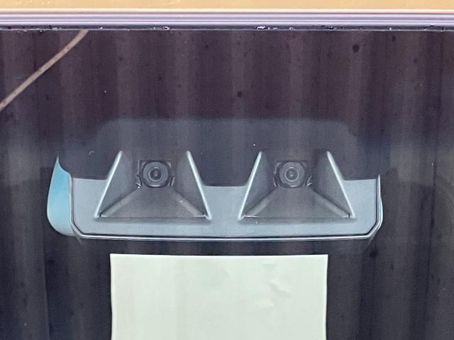 ハイゼットカーゴデッキバンＧ届出済未使用車　元展示車　禁煙　衝突被害軽減システム　両側電動スライドドア　オートライト　オートマチックハイビーム　電動格納ミラー　スマートキー　運転席エアバッグ　助手席エアバッグ　ＬＥＤヘッドランプ（長崎県）の中古車