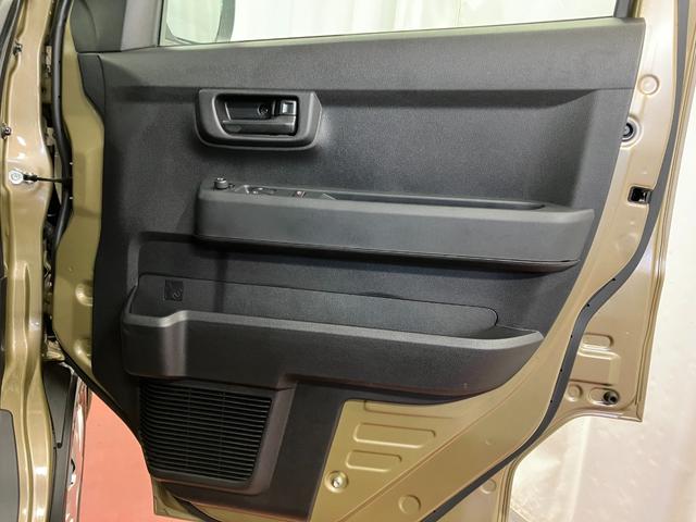 ハイゼットカーゴデッキバンＧ届出済未使用車　元展示車　禁煙　衝突被害軽減システム　両側電動スライドドア　オートライト　オートマチックハイビーム　電動格納ミラー　スマートキー　運転席エアバッグ　助手席エアバッグ　ＬＥＤヘッドランプ（長崎県）の中古車