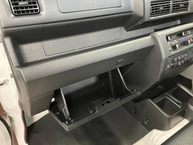 ハイゼットトラックスタンダード　農用スペシャル届出済未使用車　元展示車　４ＷＤ　マニュアル車　衝突被害軽減システム　アイドリングストップ　オートライト　運転席エアバッグ　助手席エアバッグ　レーンアシスト　誤発進抑制機能　オートマチックハイビーム（長崎県）の中古車