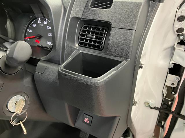 ハイゼットトラックスタンダード　農用スペシャル届出済未使用車　元展示車　４ＷＤ　マニュアル車　衝突被害軽減システム　アイドリングストップ　オートライト　運転席エアバッグ　助手席エアバッグ　レーンアシスト　誤発進抑制機能　オートマチックハイビーム（長崎県）の中古車