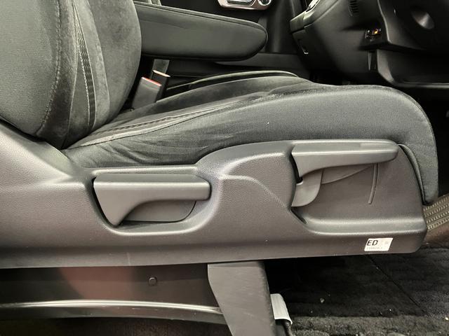 Ｎ−ＢＯＸカスタムＧ・Ｌホンダセンシング下取車　ナビ　バックカメラ　ＥＴＣ　衝突被害軽減システム　片側電動両側スライドドア　アダプティブクルーズコントロール　地デジＴＶ　Ｂｌｕｅｔｏｏｔｈ　スマートキー　プッシュスタート　ＬＥＤヘッドランプ（長崎県）の中古車