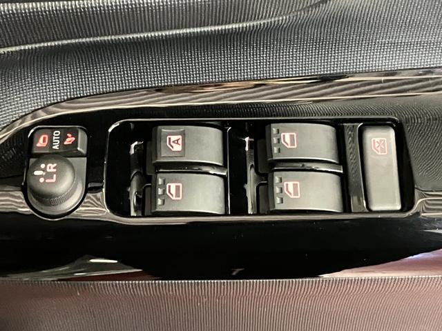 ムーヴキャンバスGブラックインテリアVS SAIII下取車 ナビ パノラマモニター シートヒーター Bluetooth フルセグTV HDMI USB端子 衝突被害軽減システム レーンアシスト 両側電動スライドドア LEDヘッドランプ(長崎県)の中古車