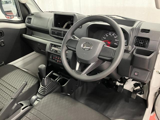 ハイゼットトラックEXT届出済未使用車 元展示車 4WD マニュアル車 衝突被害軽減システム アイドリングストップ オートライト 運転席エアバッグ 助手席エアバッグ レーンアシスト 誤発進抑制機能 オートマチックハイビーム(長崎県)の中古車