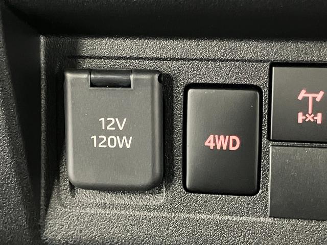 ハイゼットトラックEXT届出済未使用車 元展示車 4WD マニュアル車 衝突被害軽減システム アイドリングストップ オートライト 運転席エアバッグ 助手席エアバッグ レーンアシスト 誤発進抑制機能 オートマチックハイビーム(長崎県)の中古車