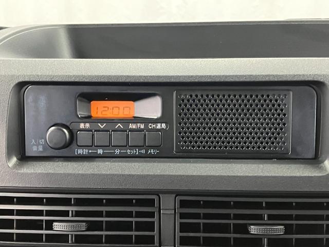 ハイゼットカーゴDX届出済未使用車 元展示車 禁煙車 衝突安全ボディ 両側スライドドア アイドリングストップ オートマチックハイビーム オートライト レーンアシスト 運転席エアバッグ 助手席エアバッグ 1オーナー(長崎県)の中古車